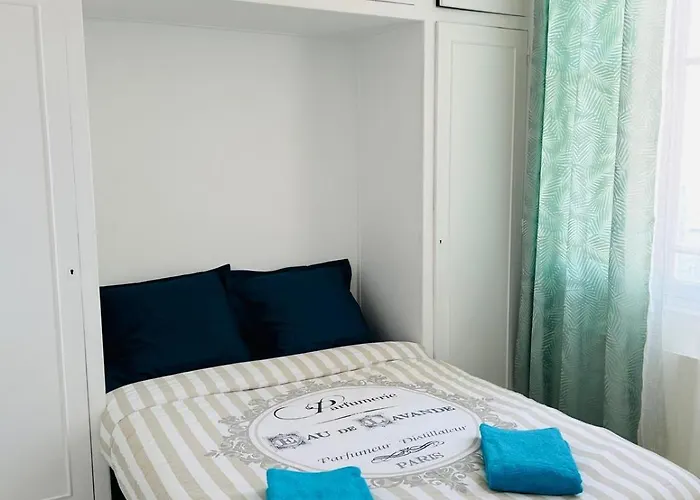 Seaview With 1 Bedroom - Next To Monaco * 보솔레이